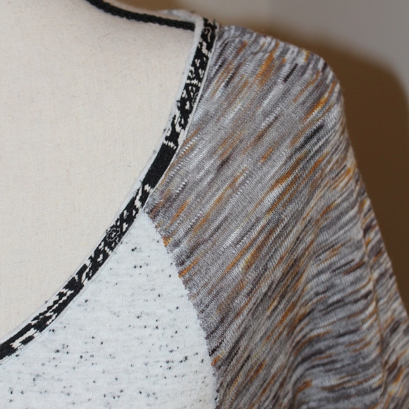 Gimmicks By BKE, shirt with knit and cotton mix medium               B4 - Picture 3 of 8